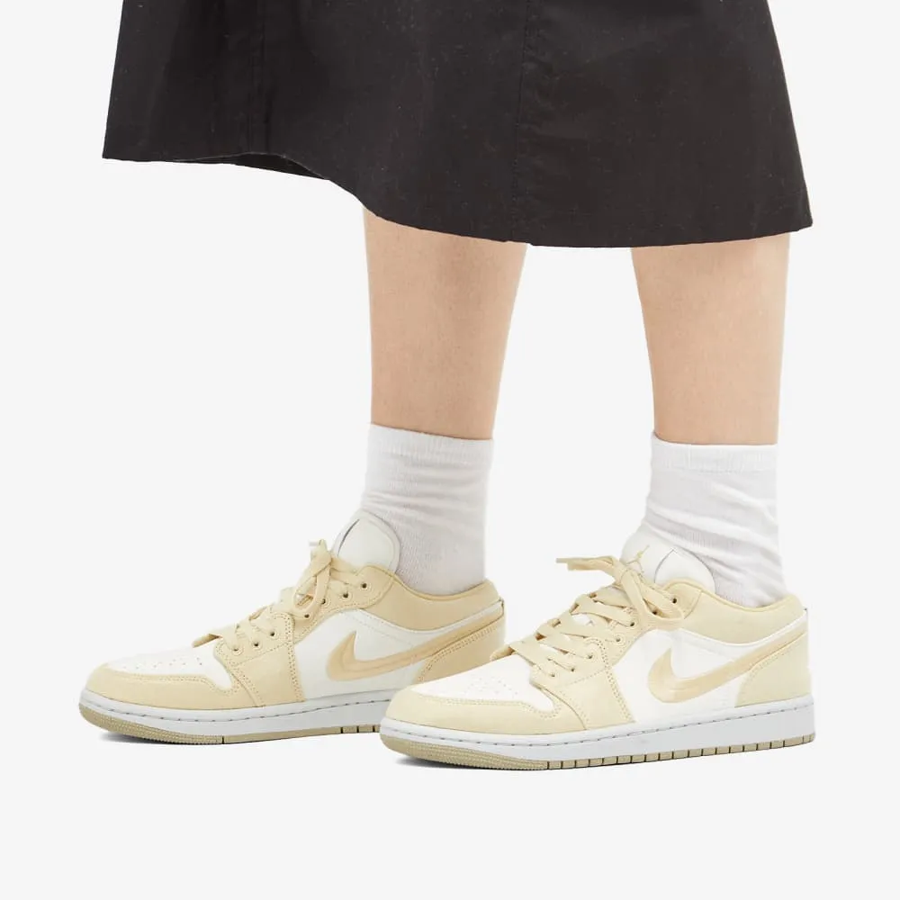 Air Jordan 1 Low W sneakers, light beige