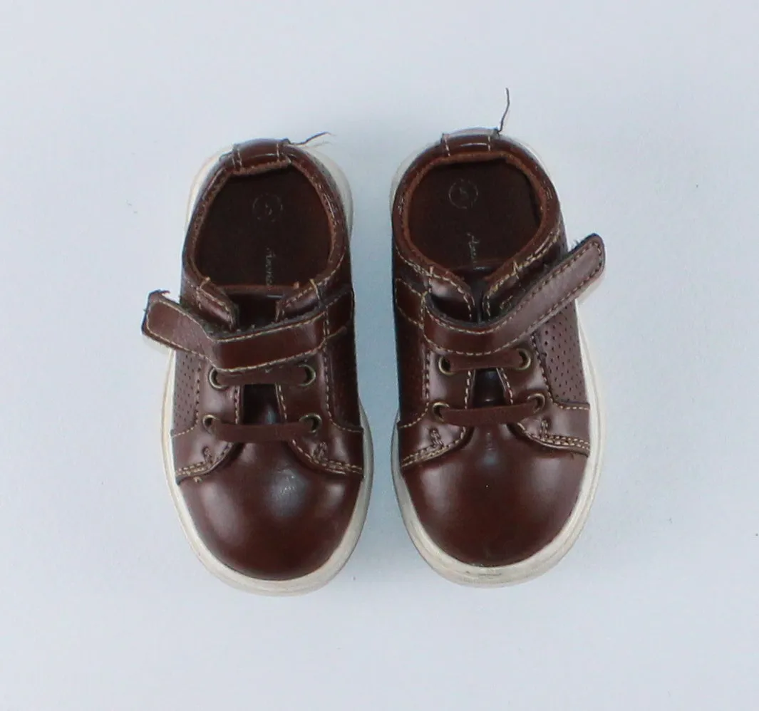 AMERICAN EAGLE BROWN SHOES 5 CHILD PRE-LOVED