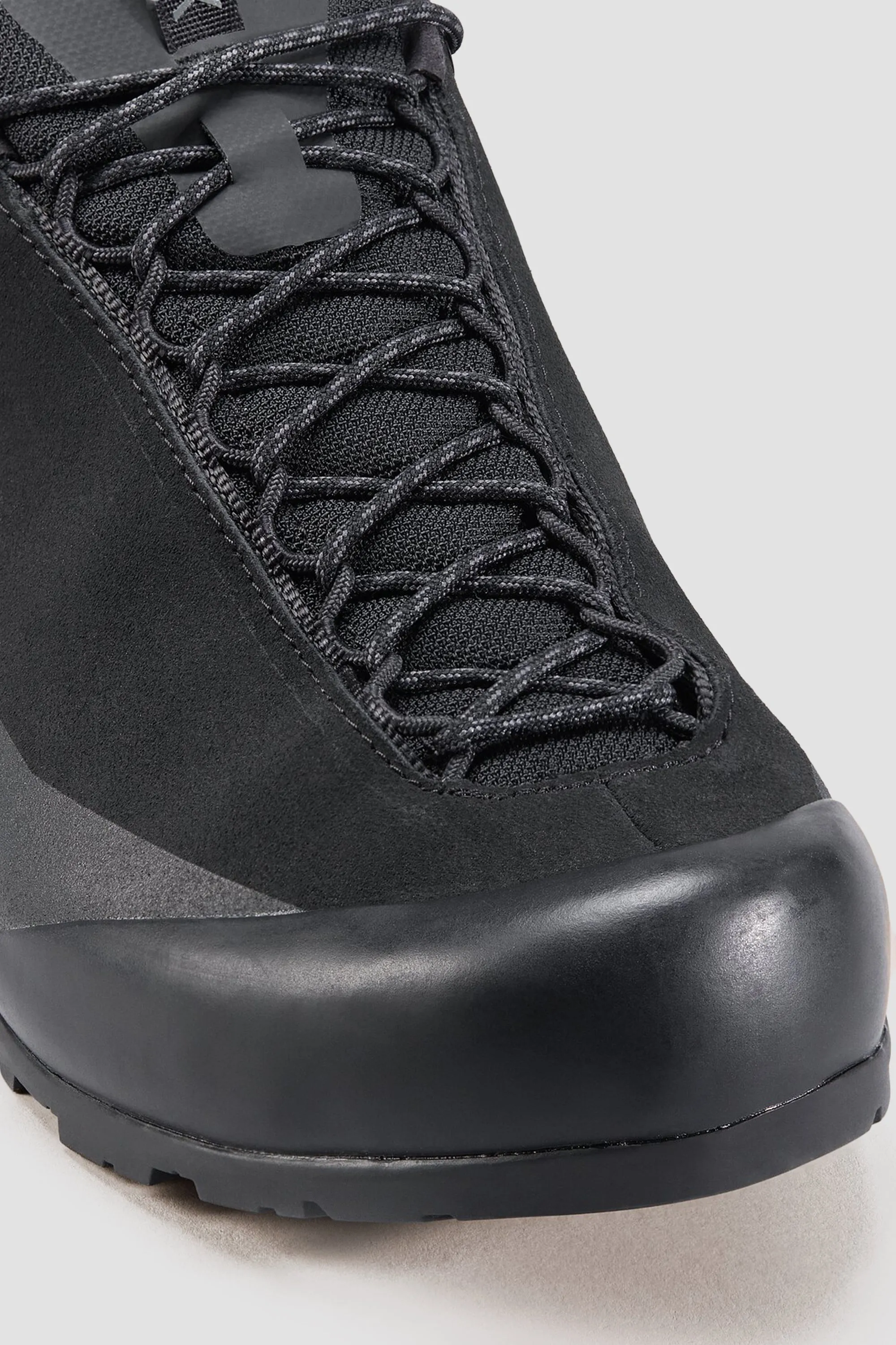 Arc'teryx Men's Konseal FL 2 L GTX in Black/Black