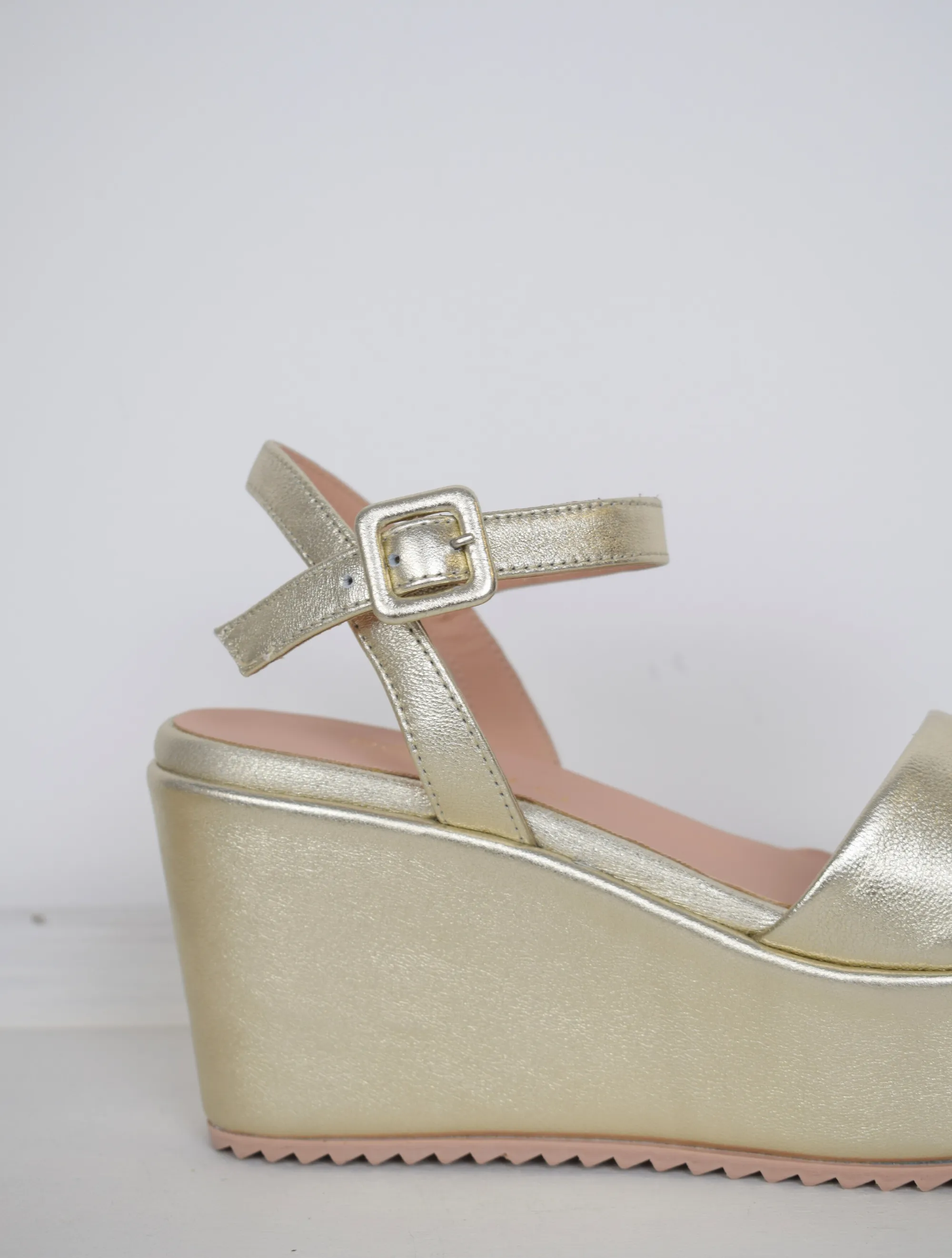 Asana Wedge Gold