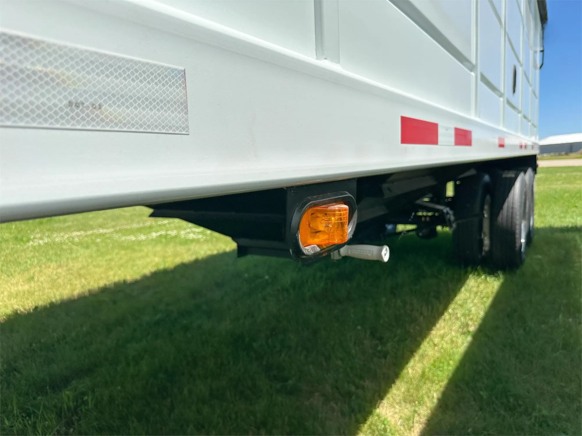 Demco Steel Hopper Bottom Trailers | Length 40' ft | Weight 11,000 Lbs | King Pin Setting 18" | For Tractors