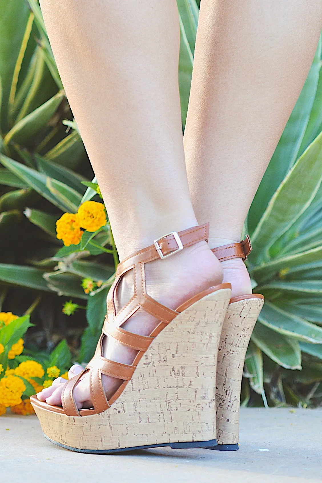 My Weekend Escape Wedge - Camel