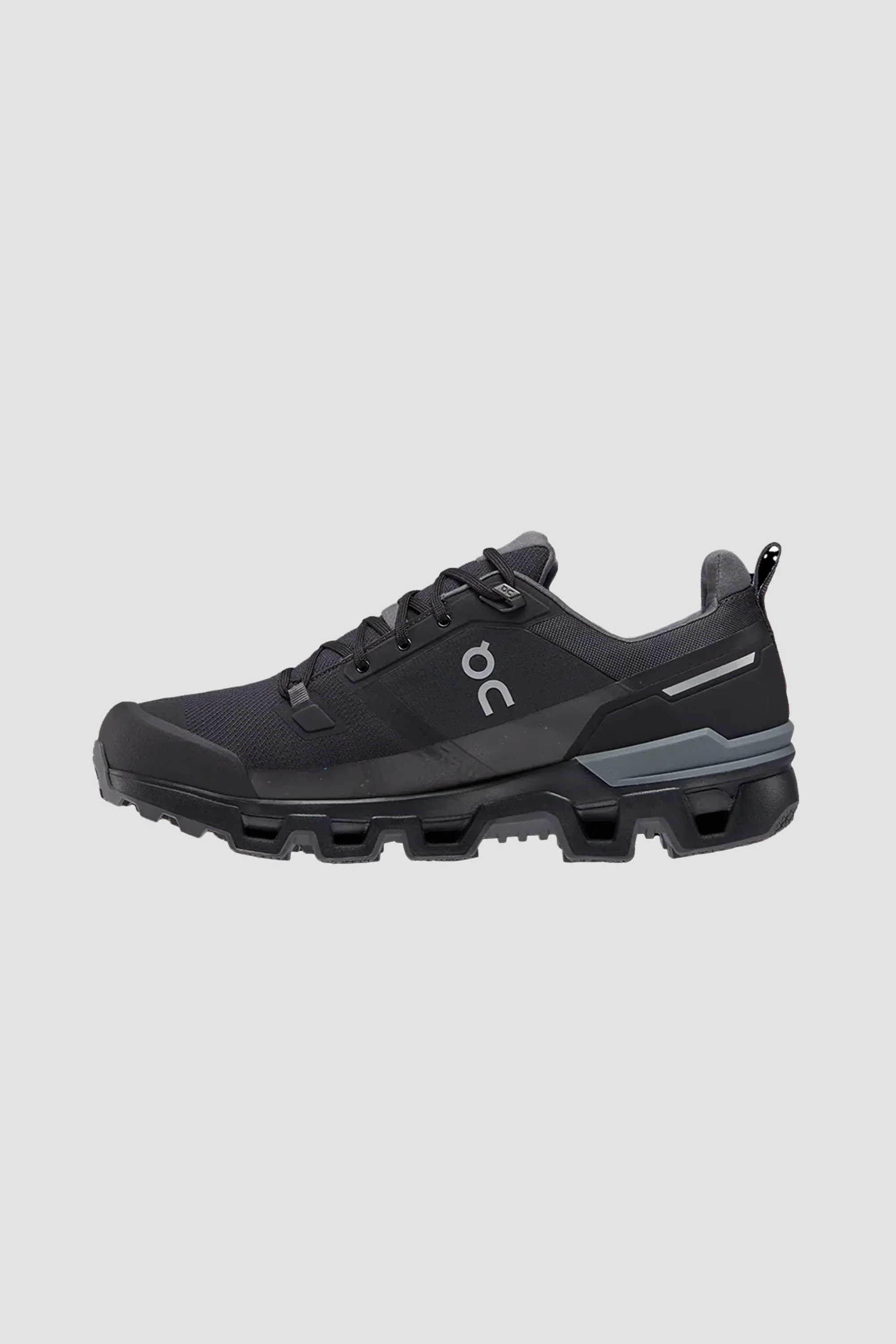 ON Men's Cloudwander Waterproof in Black/Eclipse