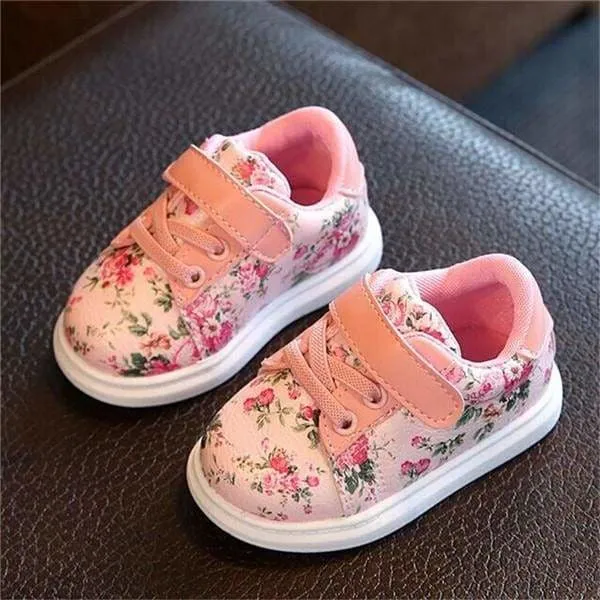 Retro Hip Floral Sneaker