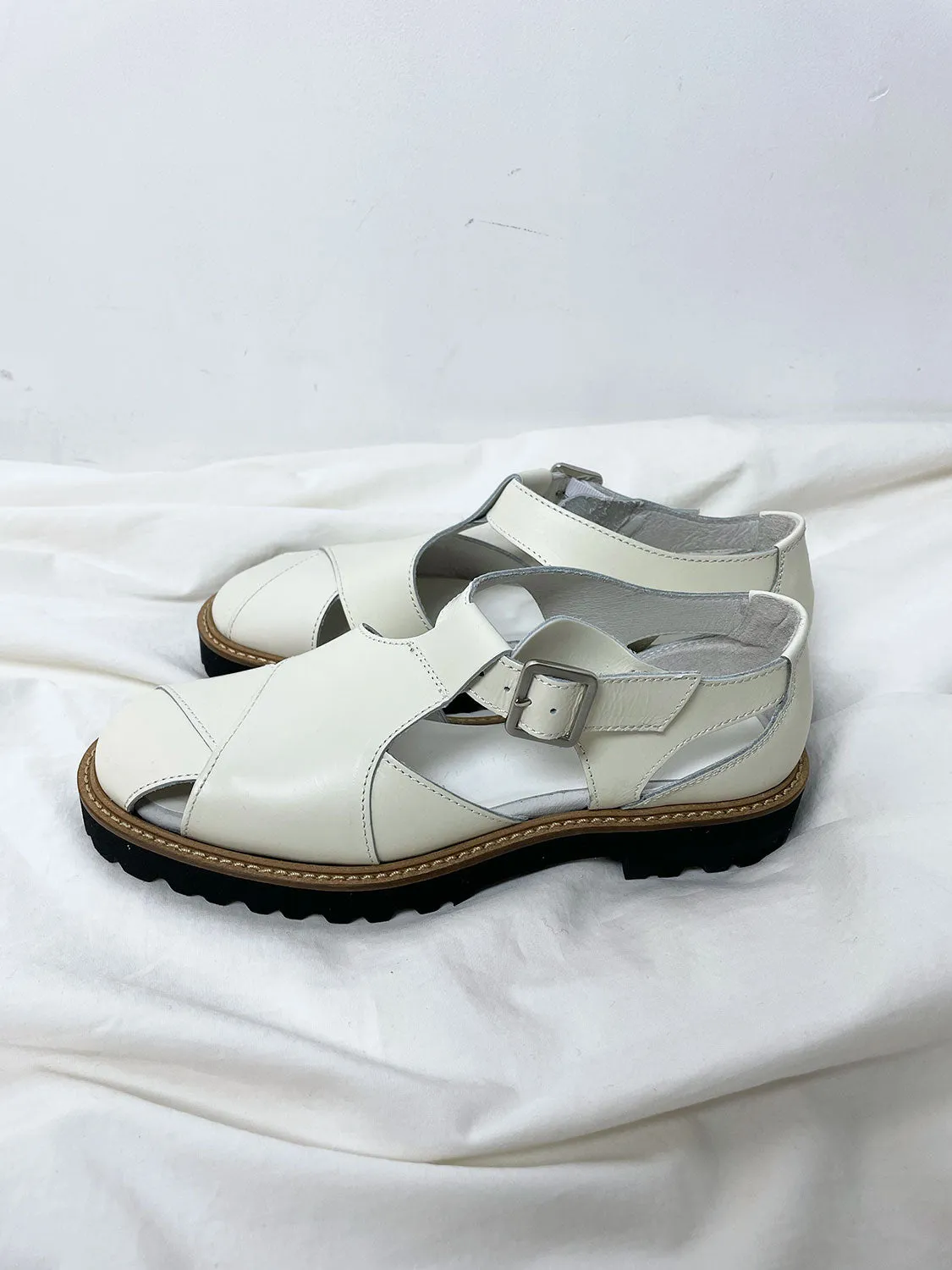 Y's　SOFT SMOOTH LEATHER GURKHA PANEL SANDAL